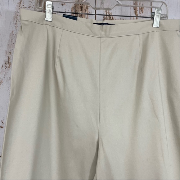 NWT, Vintage Bill Blass Khaki Slacks, Side Zip, Stretch. Size 16 - Picture 2 of 9